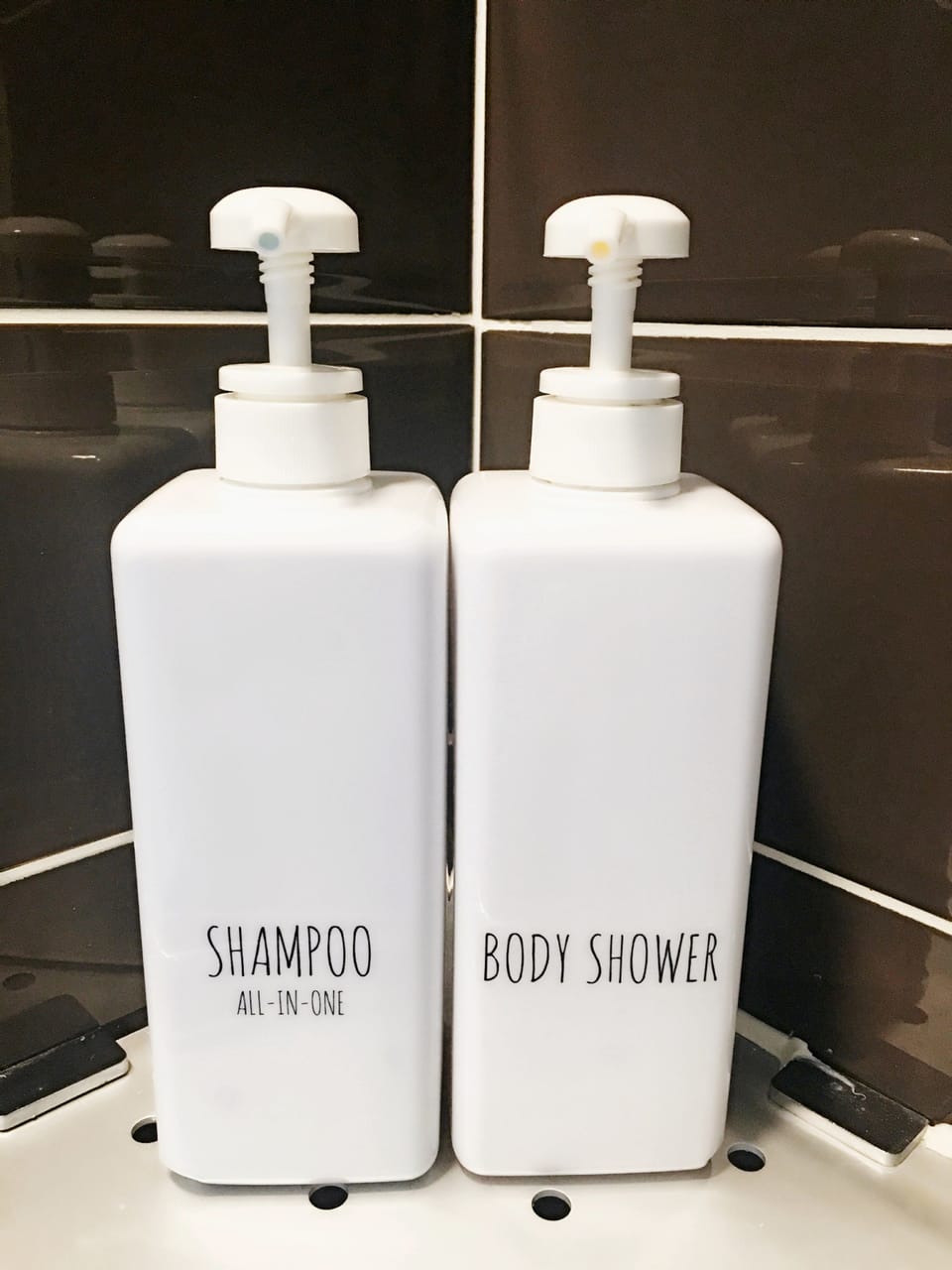 Business Single Room | Bathroom amenities | Shower, hair dryer, slippers, towels