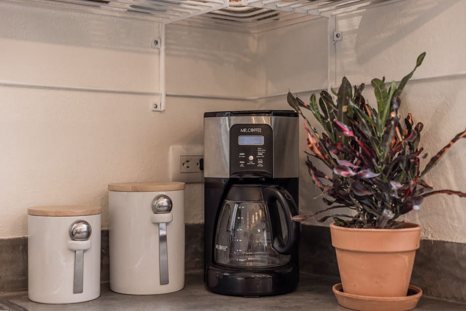 Superior Apartment | Private kitchen | Full-size fridge, microwave, oven, stovetop