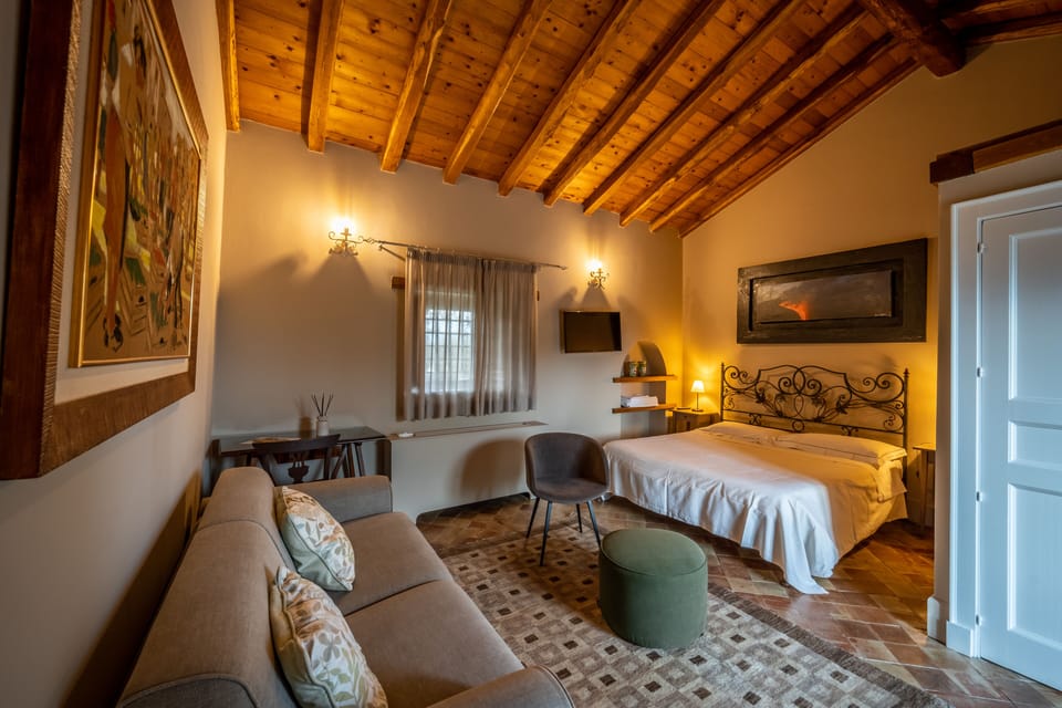 Family Quadruple Room | In-room safe, soundproofing, free WiFi, bed sheets