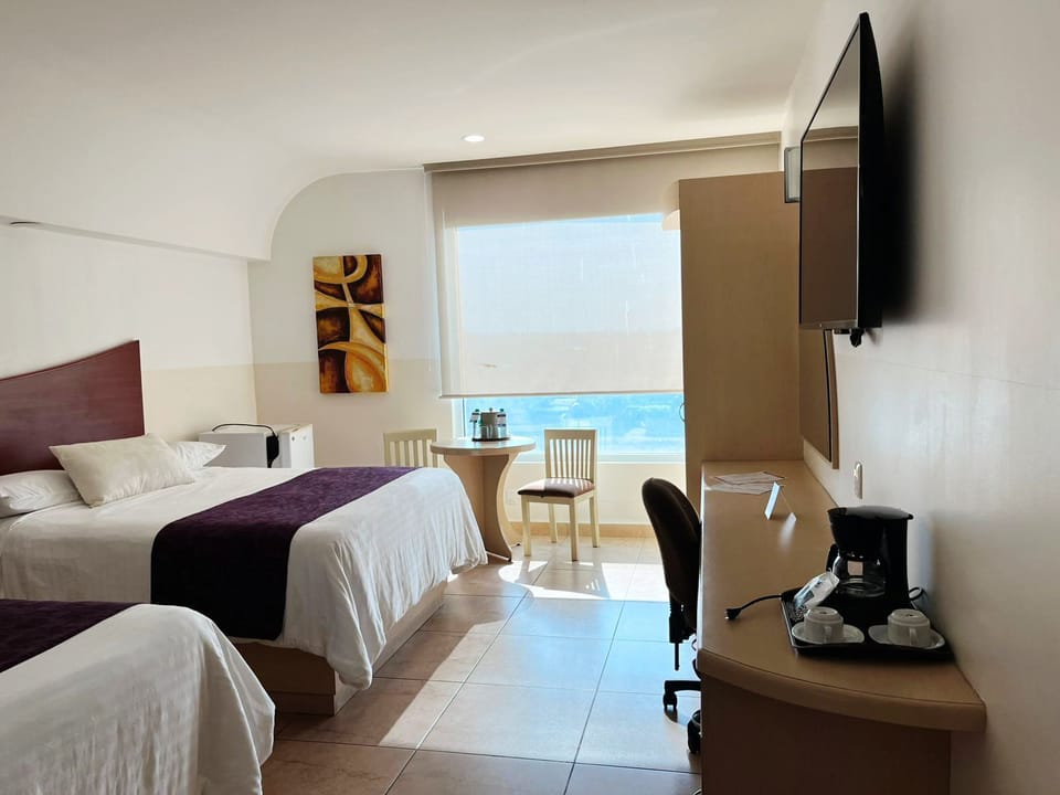 Superior Room | In-room safe, desk, laptop workspace, WiFi (free)