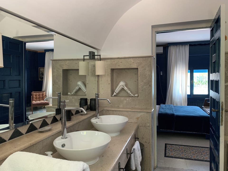 Superior Double Room | Bathroom | Shower
