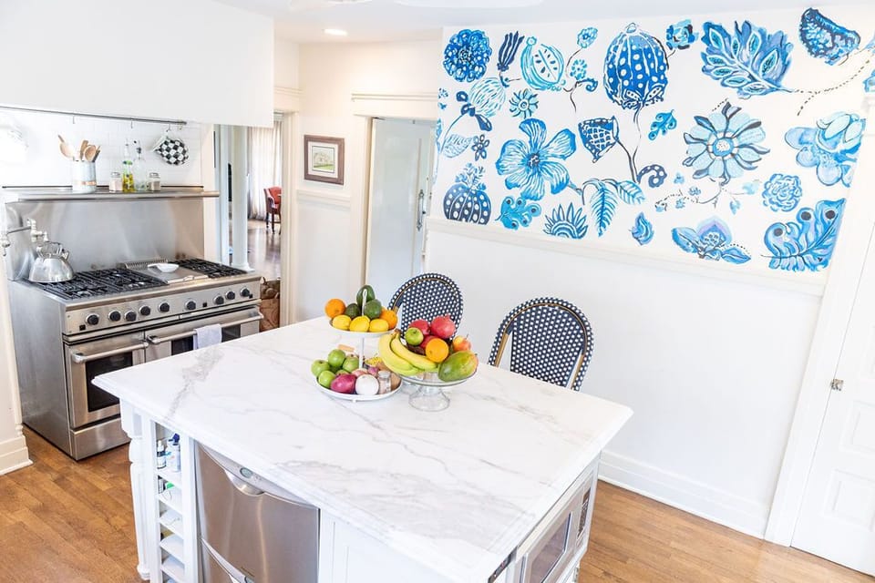 Hand-painted wall in kitchen 
