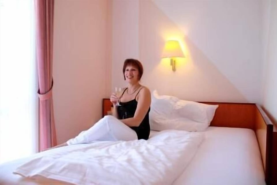 Studio, 1 Queen Bed | View from room