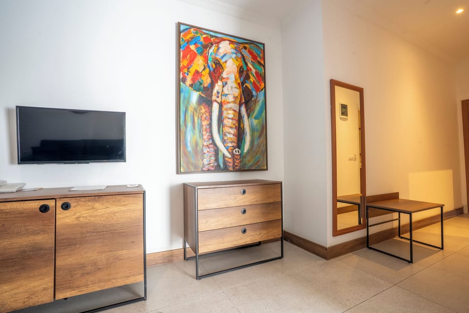 1+1 Family Room | In-room safe, desk, soundproofing, WiFi (free)