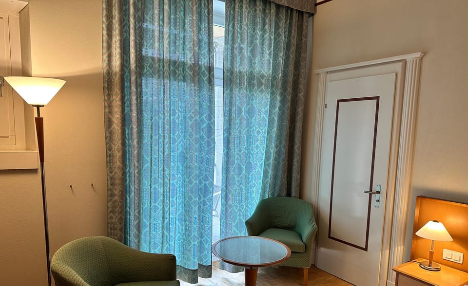 Classic Double or Twin Room, Lake View | Desk, free WiFi, bed sheets