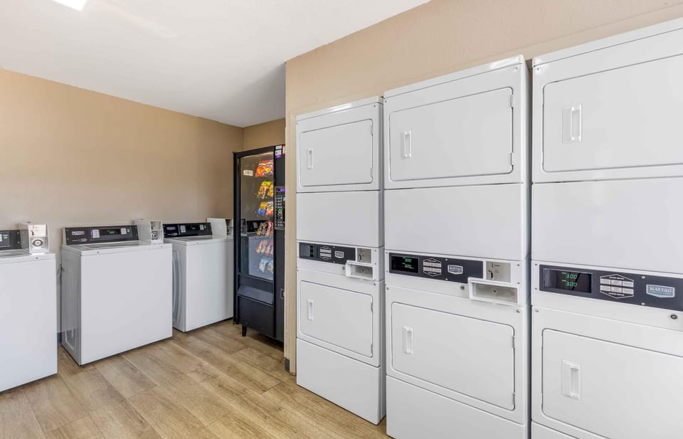 Extended Stay America Suites Arlington Hotel in Arlington
