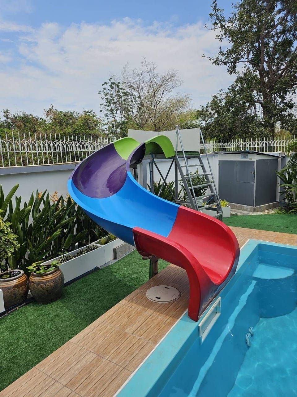 Pool
