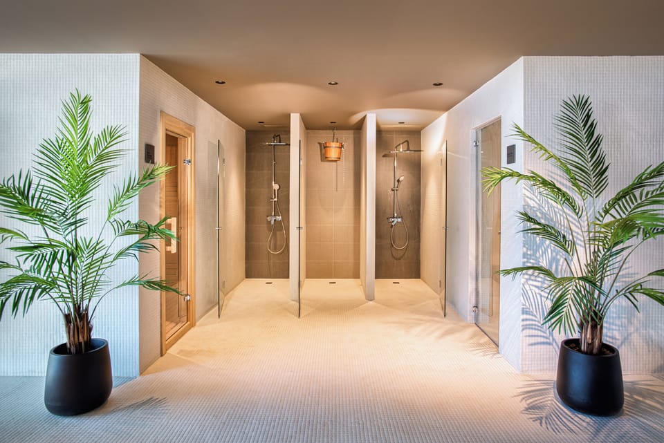 Sauna, Turkish bath, body treatments, facials, manicures and pedicures
