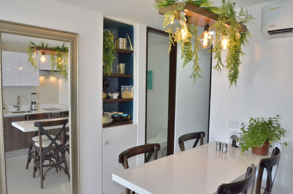 Luxury Single Room | In-room dining