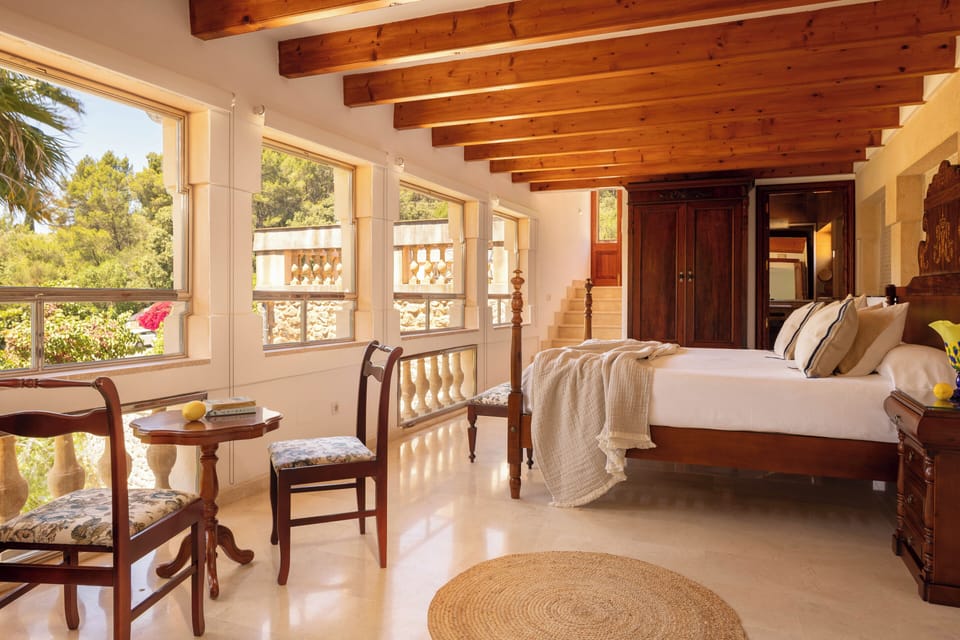 Superior Room, Terrace | Minibar, in-room safe, free WiFi, bed sheets