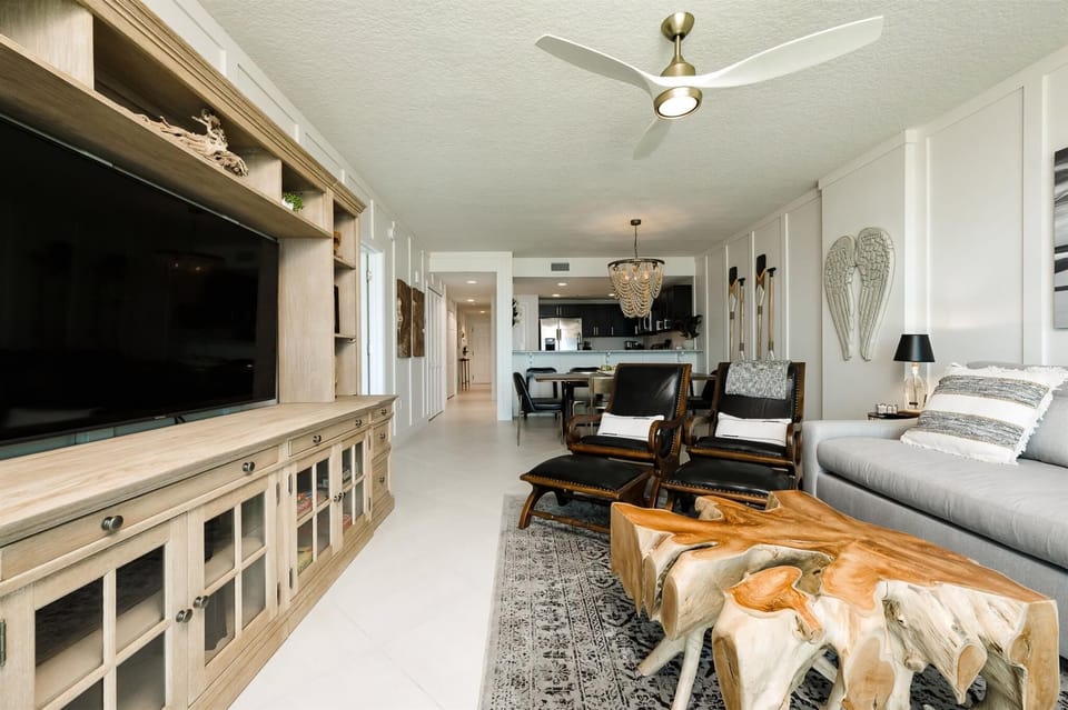 Condo | Living room