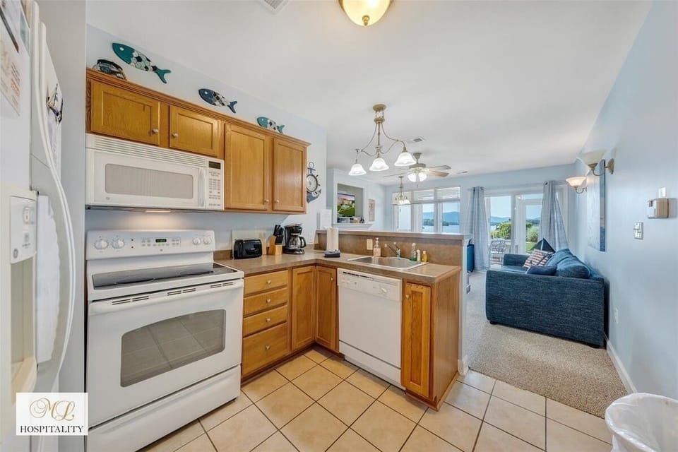 Kitchen (1)