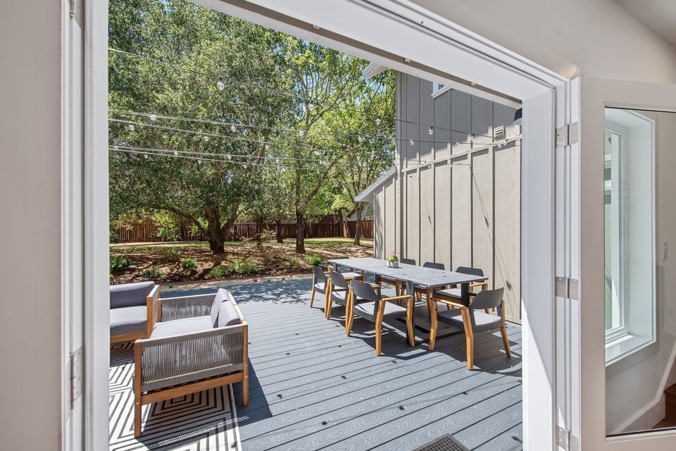 Indoor outdoor living