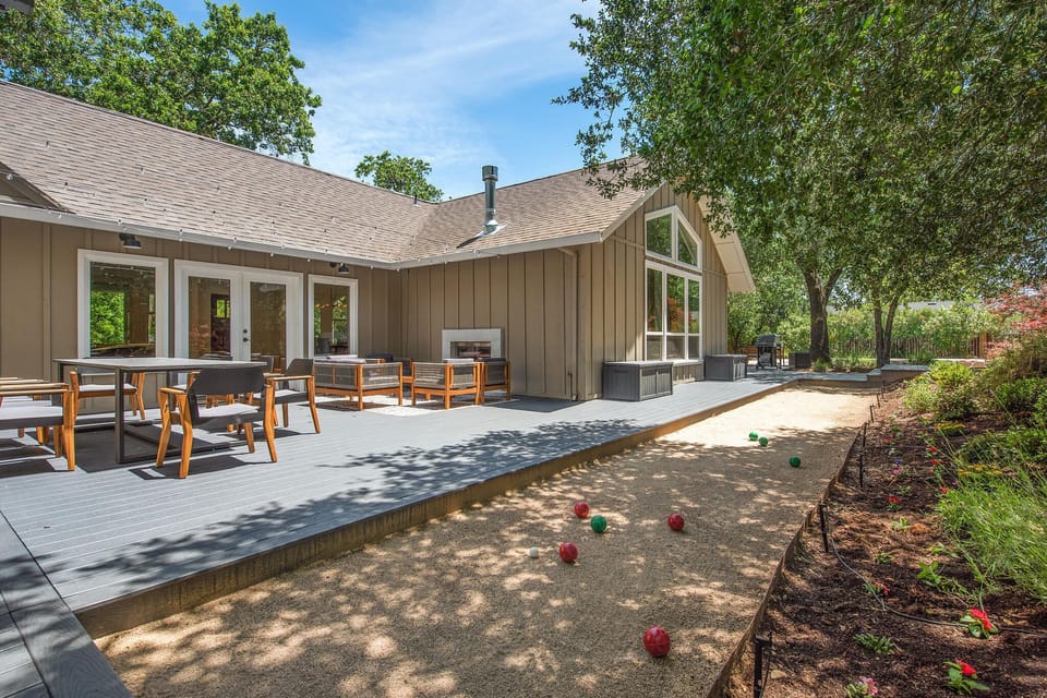Outdoor living with Bocce