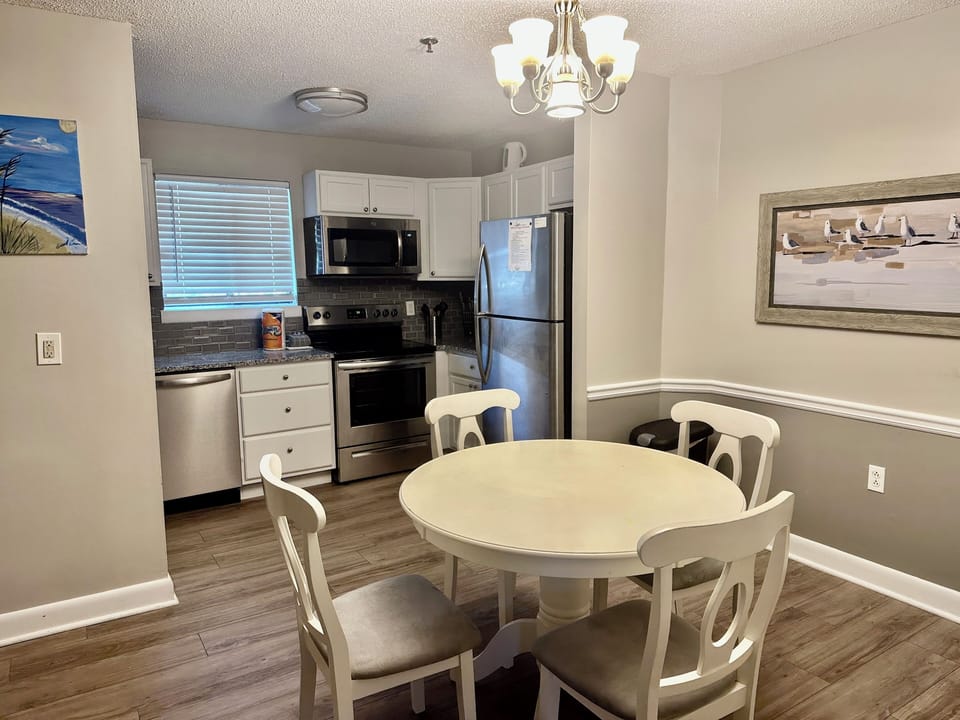 Kitchen - Dining for four