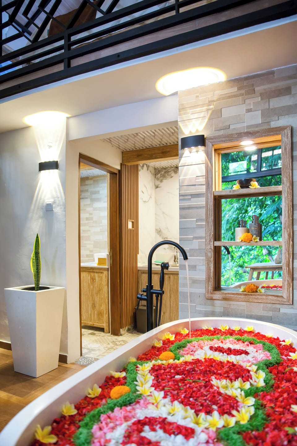 Honeymoon Villa, 1 Bedroom, Private Pool, Pool View | Deep soaking bathtub