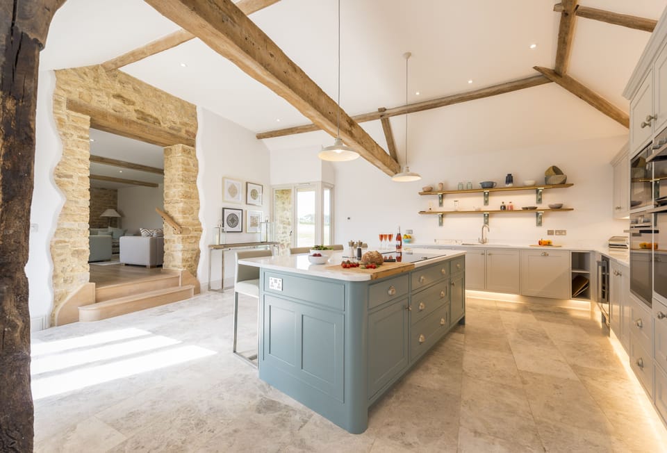 Furlongs, Abbotsbury: Kitchen with exposed beams
