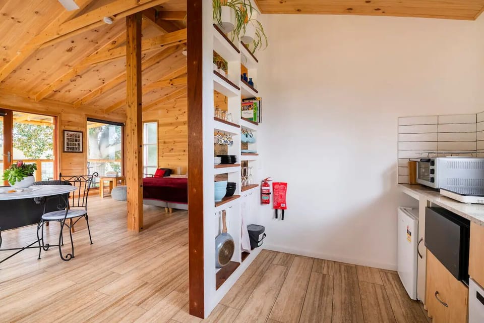 Generous open space, wheelchair accessible:Mill About Vineyard tourist cabin