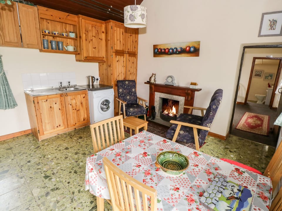 Cottage | Interior