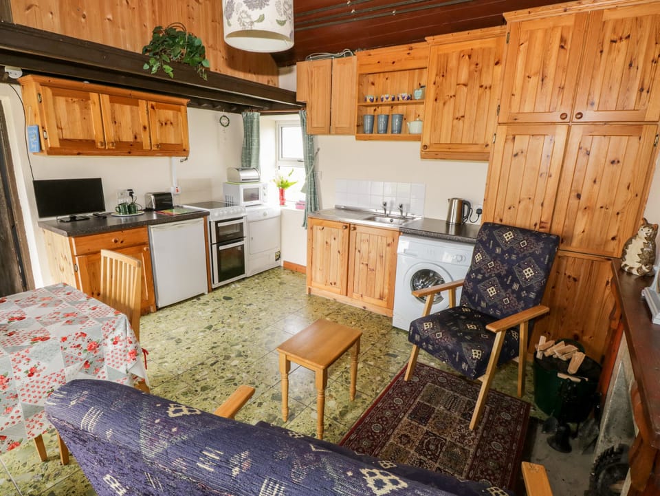 Cottage | Interior