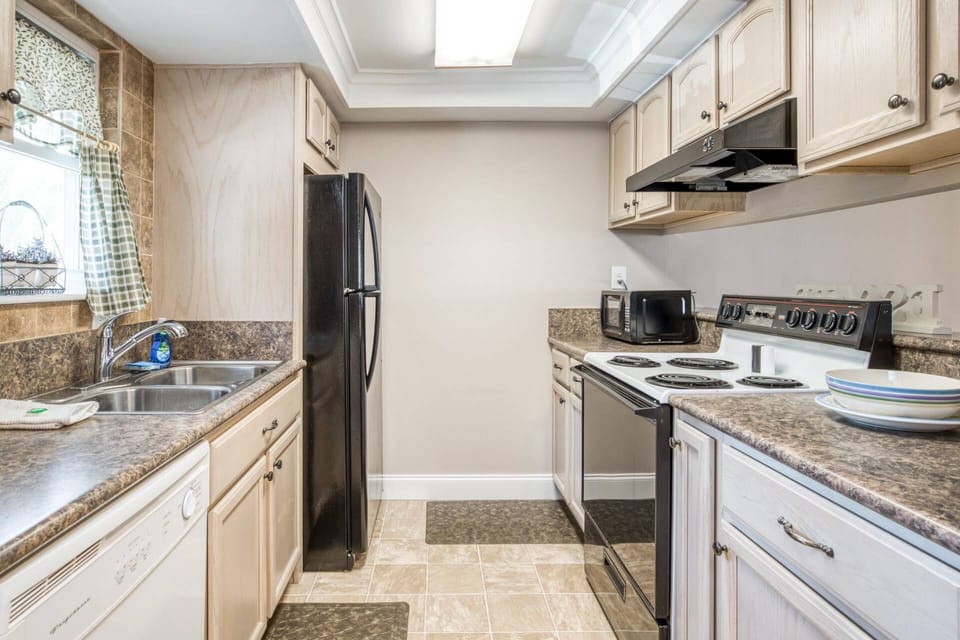 Condo (River Bend B212) | Exterior