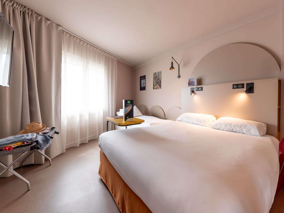 Premium bedding, pillowtop beds, soundproofing, iron/ironing board