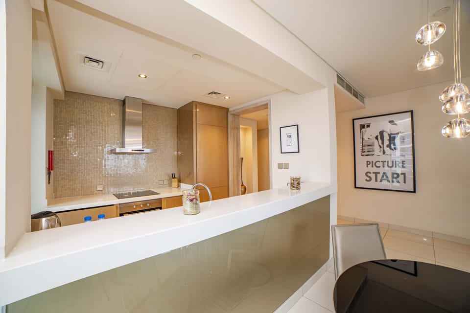 Business Apartment, Non Smoking, Balcony | Private kitchen | Full-size fridge, microwave, oven, stovetop