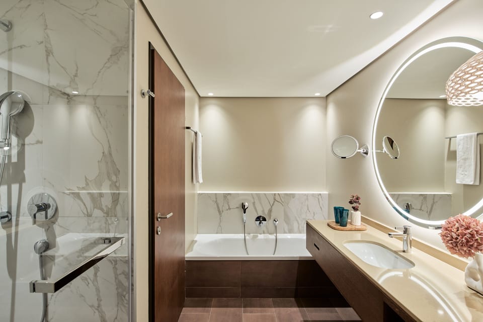 Shower, free toiletries, hair dryer, bathrobes