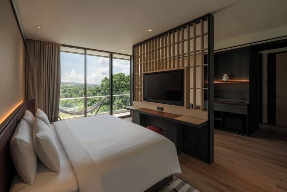 Junior Suite | Minibar, in-room safe, rollaway beds, free WiFi