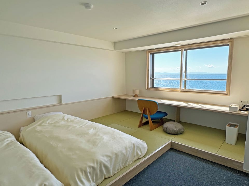 In-room safe, free WiFi, bed sheets