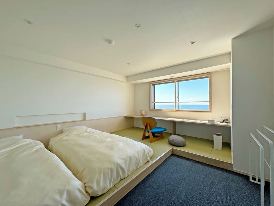In-room safe, free WiFi, bed sheets