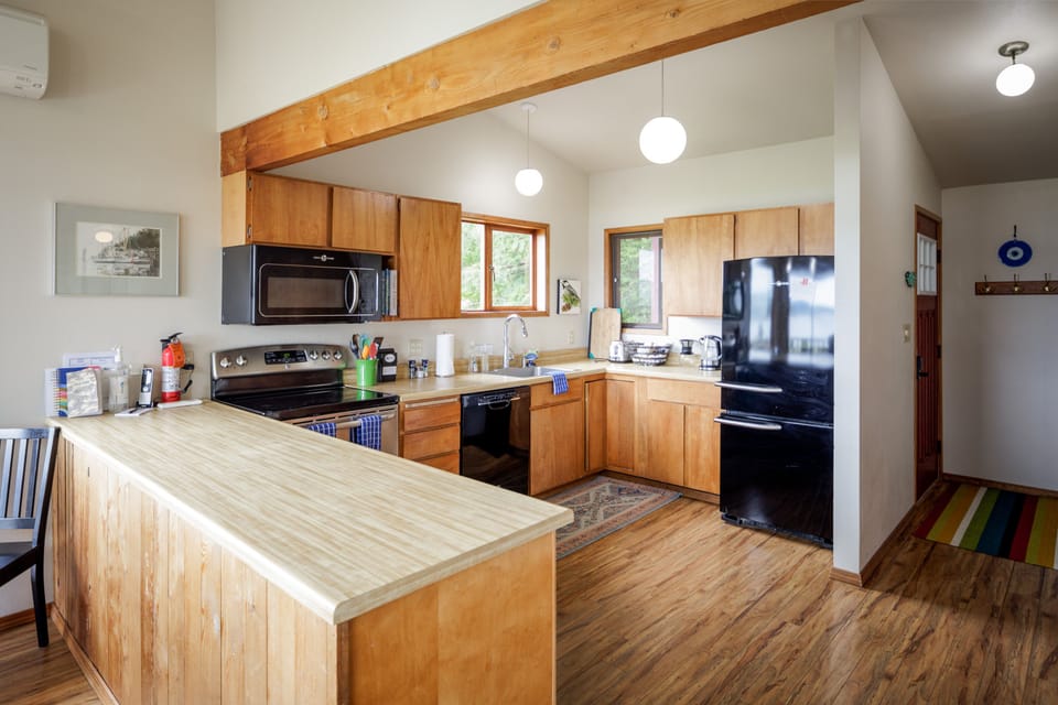 847 Peninsula Rd - Lopez Island Washington - 20