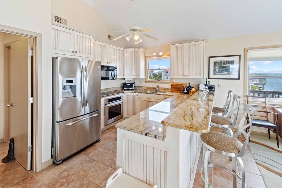 Surf-or-Sound-Realty-1018-Sound-Wave-Kitchen-1