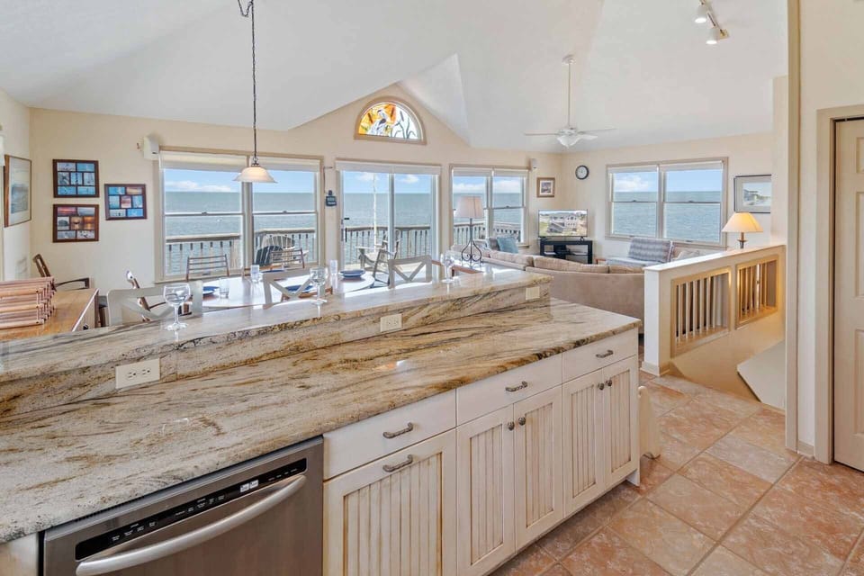 Surf-or-Sound-Realty-1018-Sound-Wave-Kitchen-2