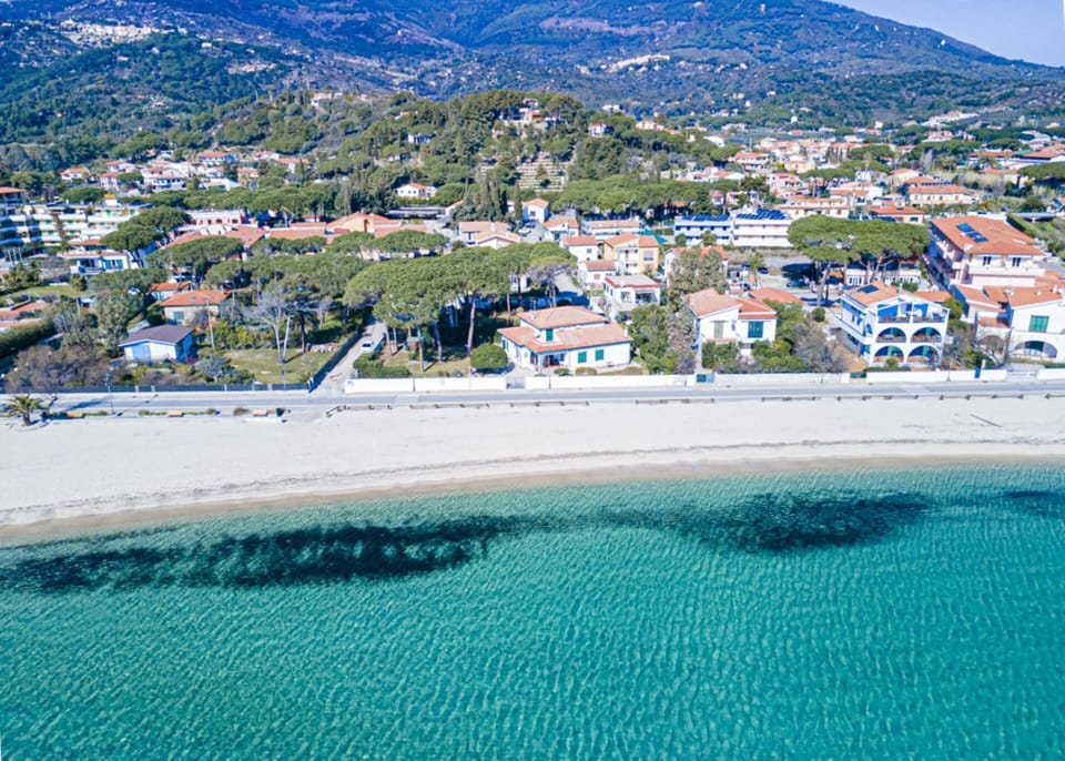 External area-Emma-Elba Island
