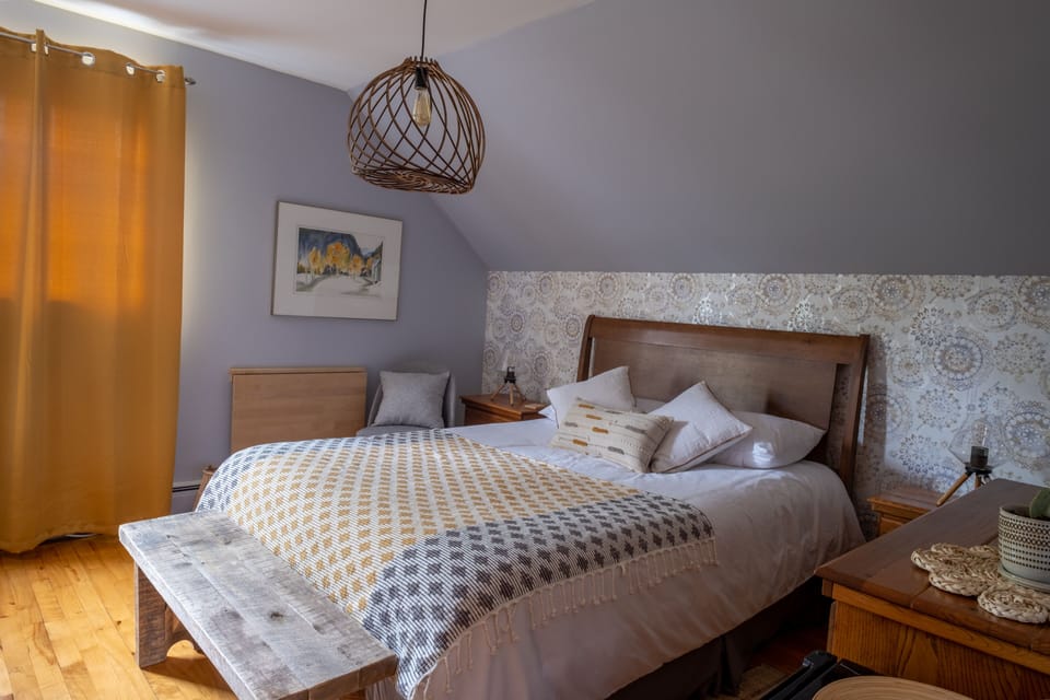 Deluxe Room | Individually decorated, individually furnished, desk, free WiFi