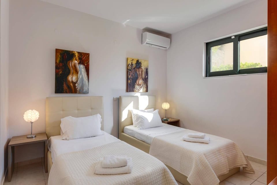 Villa Katerina Pente image