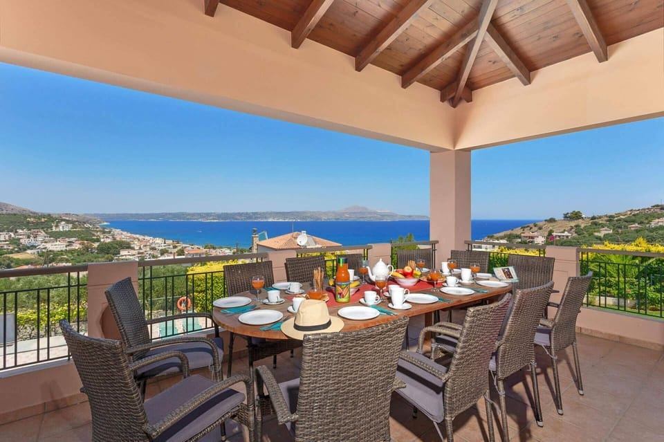 Villa Margarita Exi image