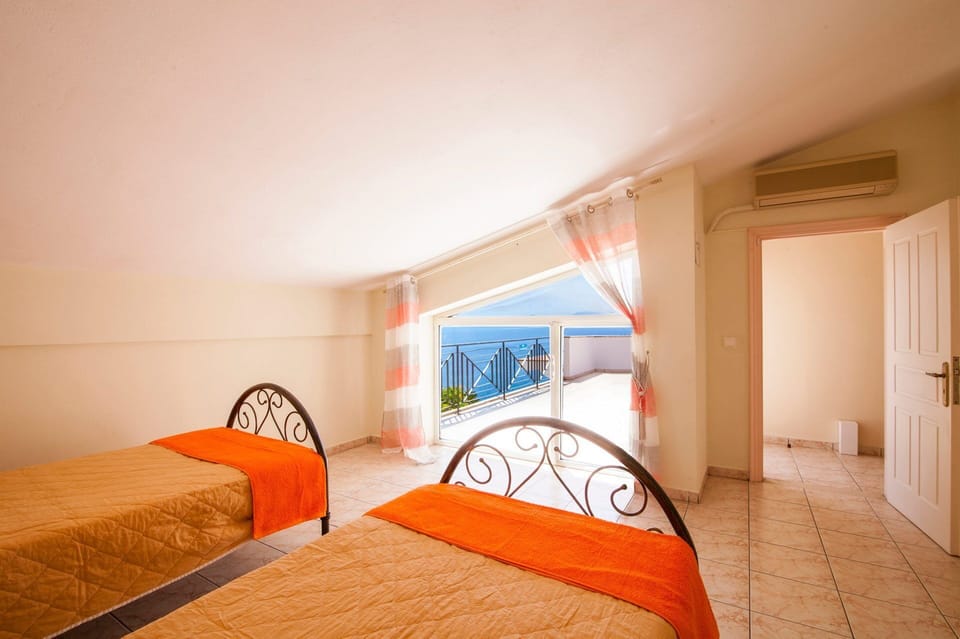 Villa Mary Lou image
