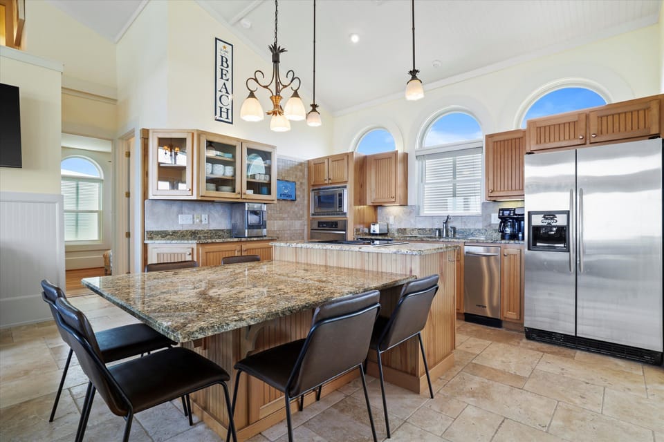 Kitchen Island - seating for another 6 people