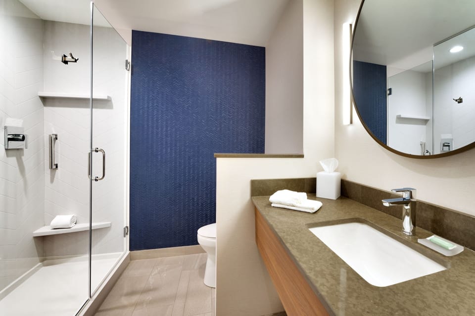 Hair dryer, towels