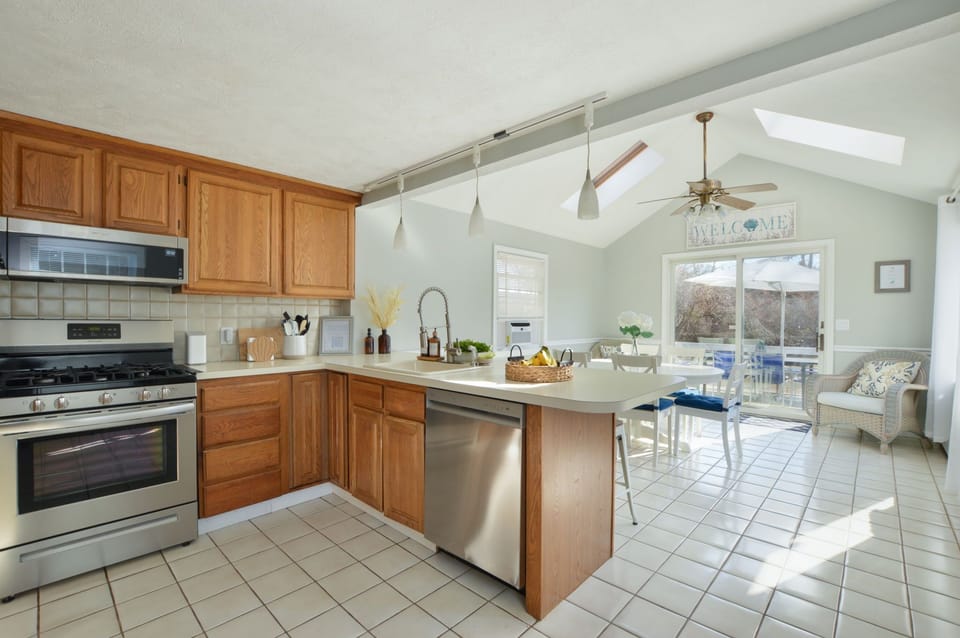 Dishwasher & oven