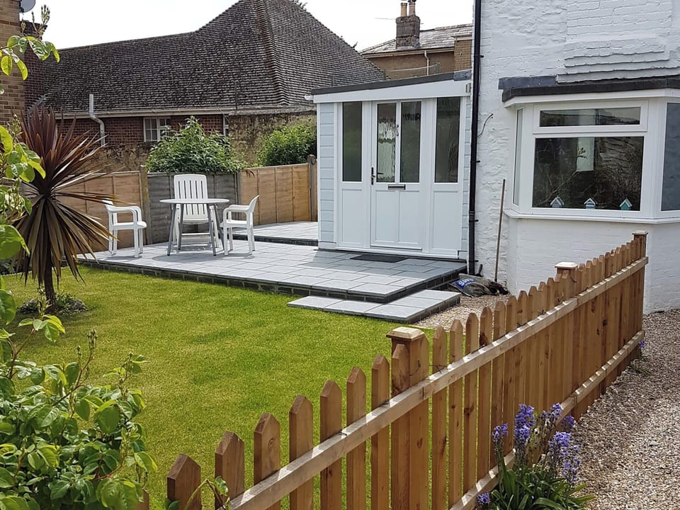 Garden | Little Dover Cottage, Ryde