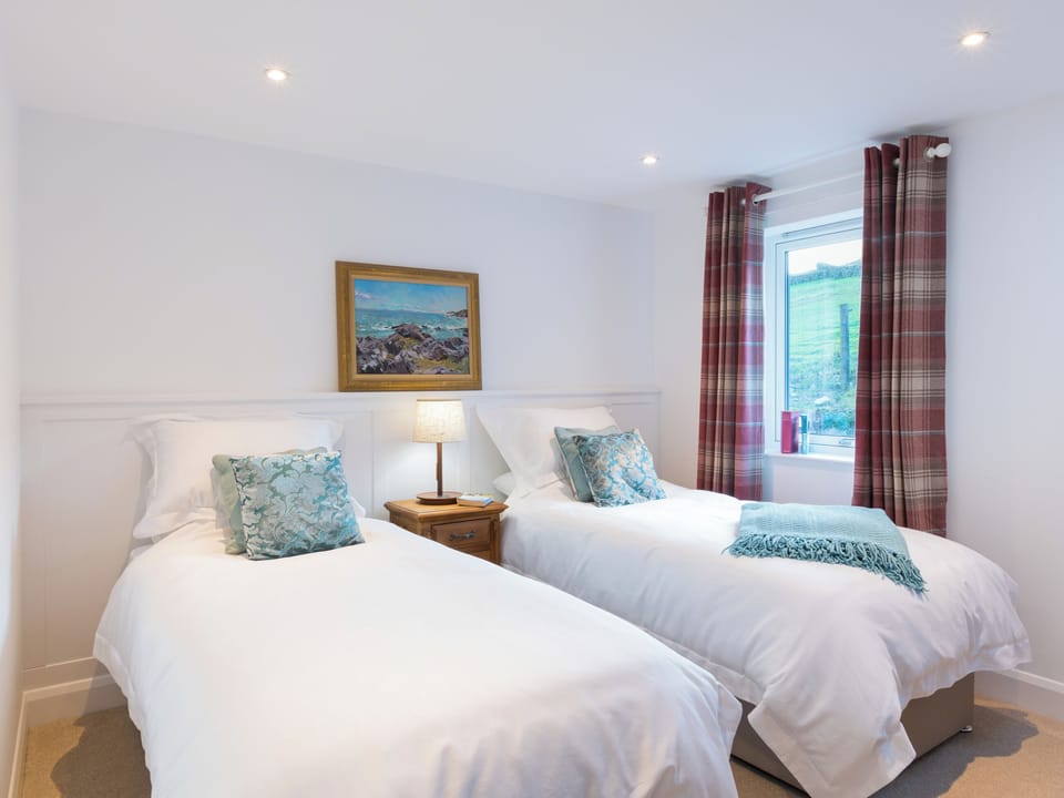 Twin bedroom | The Croft - Grobdale of Girthon, Near Laurieston