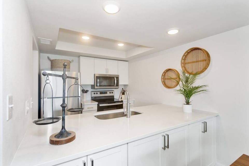 Your culinary canvas awaits! Step into a kitchen that's fully stocked and ready to turn your recipes into masterpieces. From spices to cookware, we've got everything you need to savor every flavor. 🍴🍳 #KitchenInspo #CookingGoals #HomeAwayFromHome