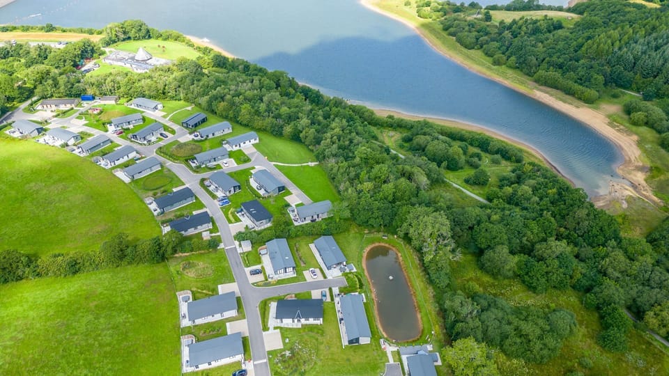 Roadford Lake Lodges and the Lake