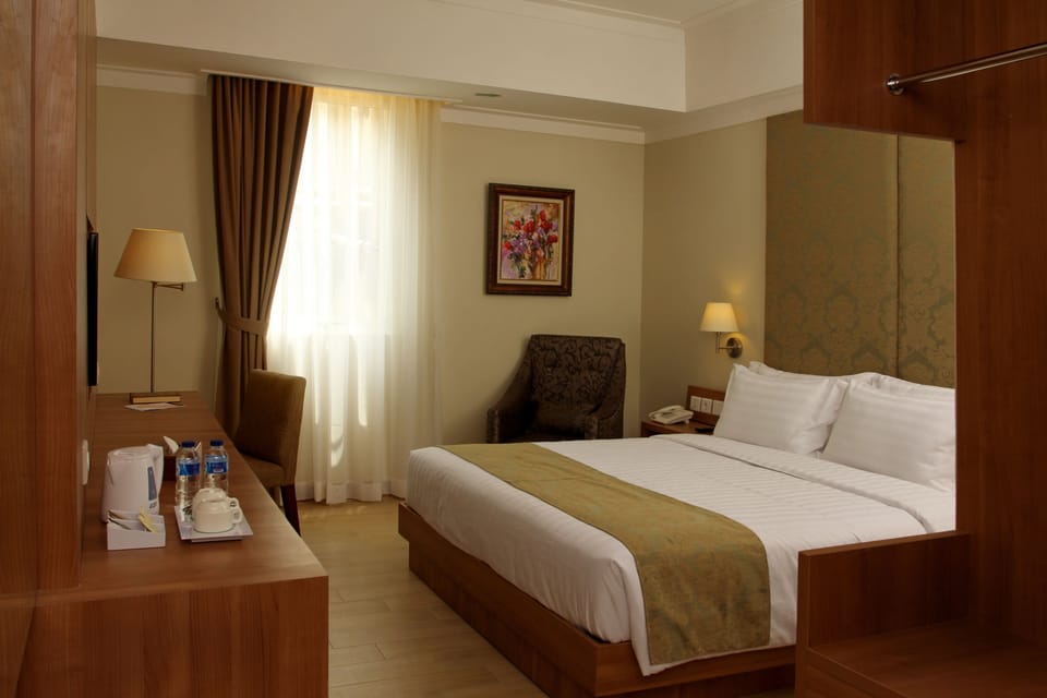 Deluxe Double Room | Desk, free WiFi
