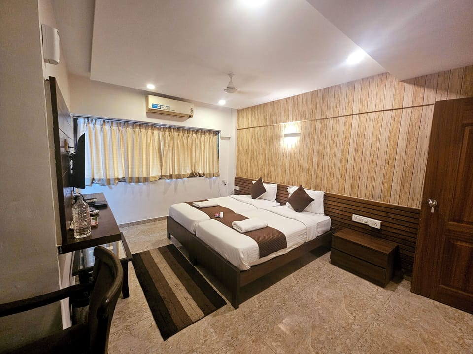 Deluxe Room | Egyptian cotton sheets, premium bedding, memory foam beds