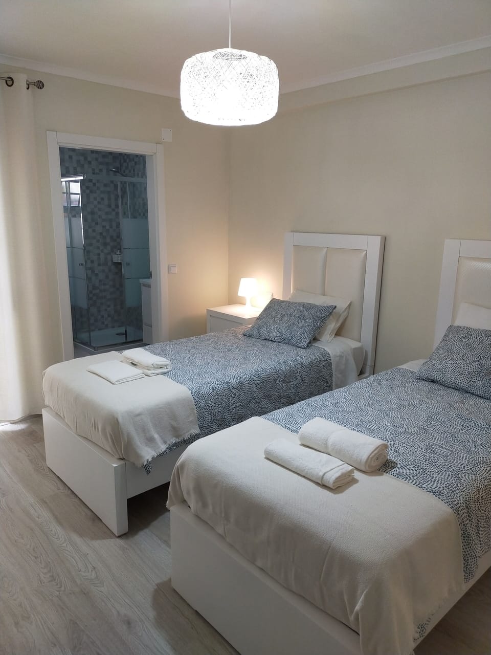 Design Room | 1 bedroom, in-room safe, desk, laptop workspace