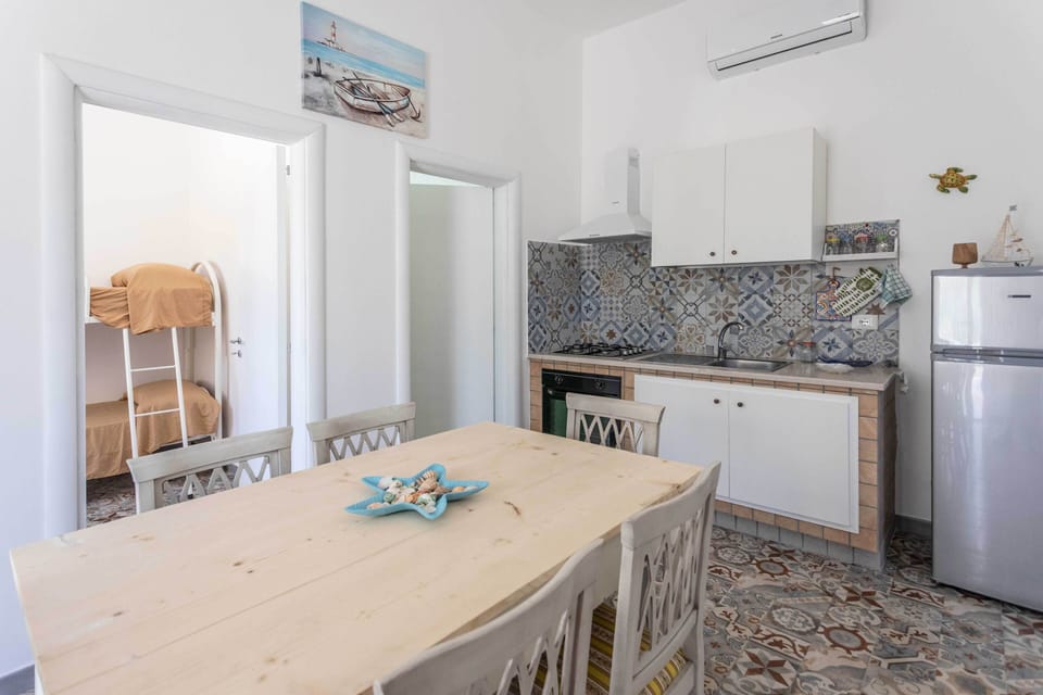 Basic Apartment | Private kitchen